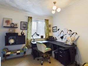 Bedroom / Office- click for photo gallery